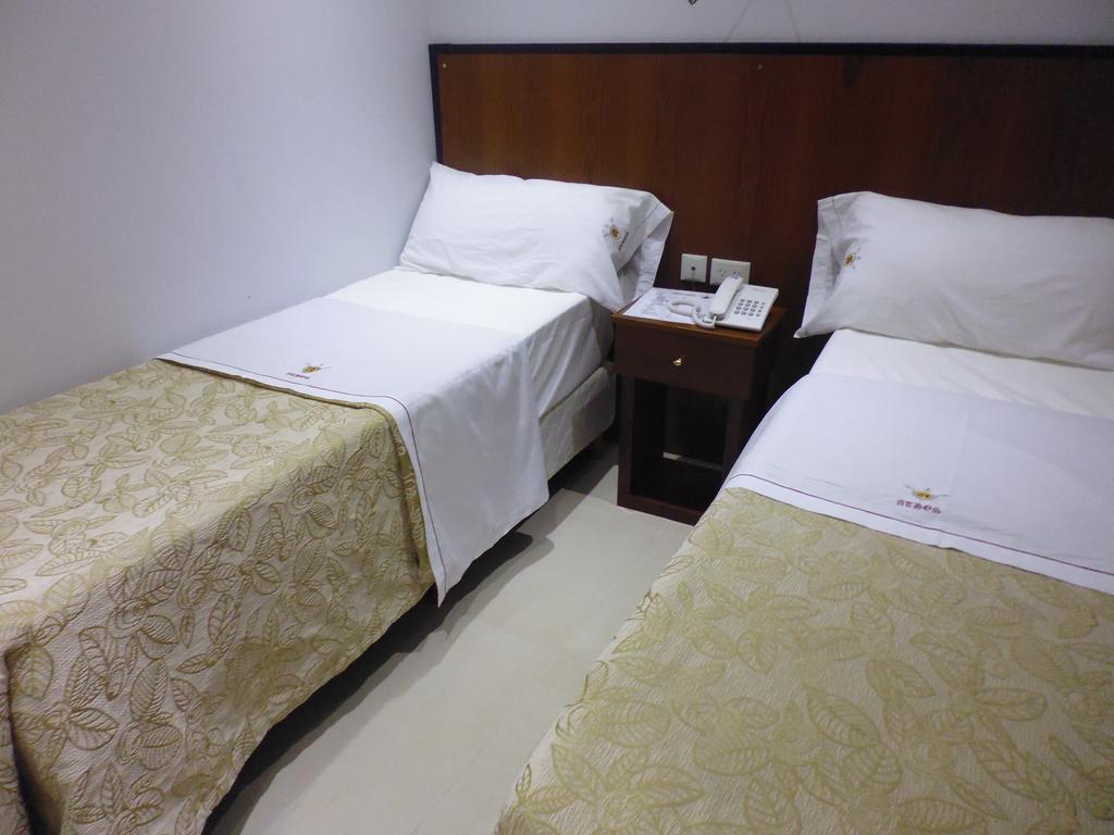 Hotel Athos Buenos Aires Esterno foto